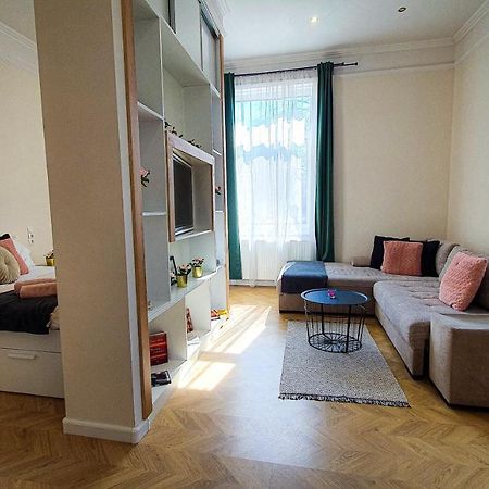 Apartament Smaragd Apartman Győr Zewnętrze zdjęcie